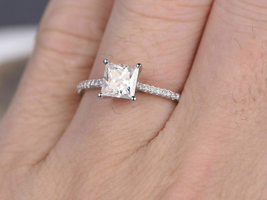 2 Carat Princess Cut Diamond Engagement Ring for Women, Solitaire Accents Wedding Ring, Anniversary Gifts