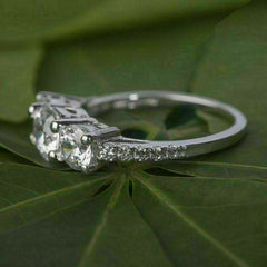1 Carat Round Cut Diamond Engagement Ring for Women, Three Stone Ring, Christmas Gifts, Wedding Ring