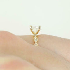 1.5 Carat Round Cut Diamond Engagement Ring for Women, Solitaire Accents Wedding Ring, Christmas Gifts