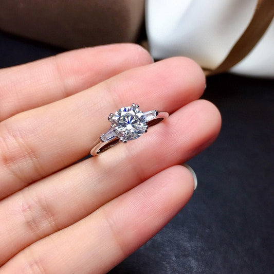 2.5 Carat Round Cut Diamond Engagement Ring for Women, Wedding Ring, Three Stone Ring