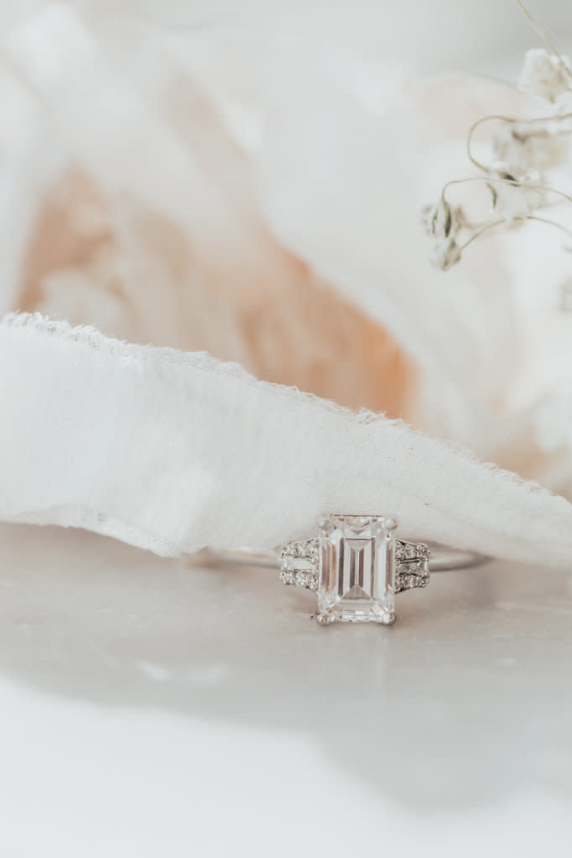 2.5 Carat Emerald Cut Diamond Engagement Ring for Women, Wedding Ring, Christmas Gifts